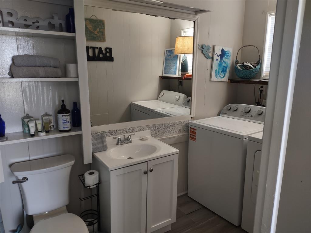415 Seashell Drive, Surfside Beach, Texas image 30