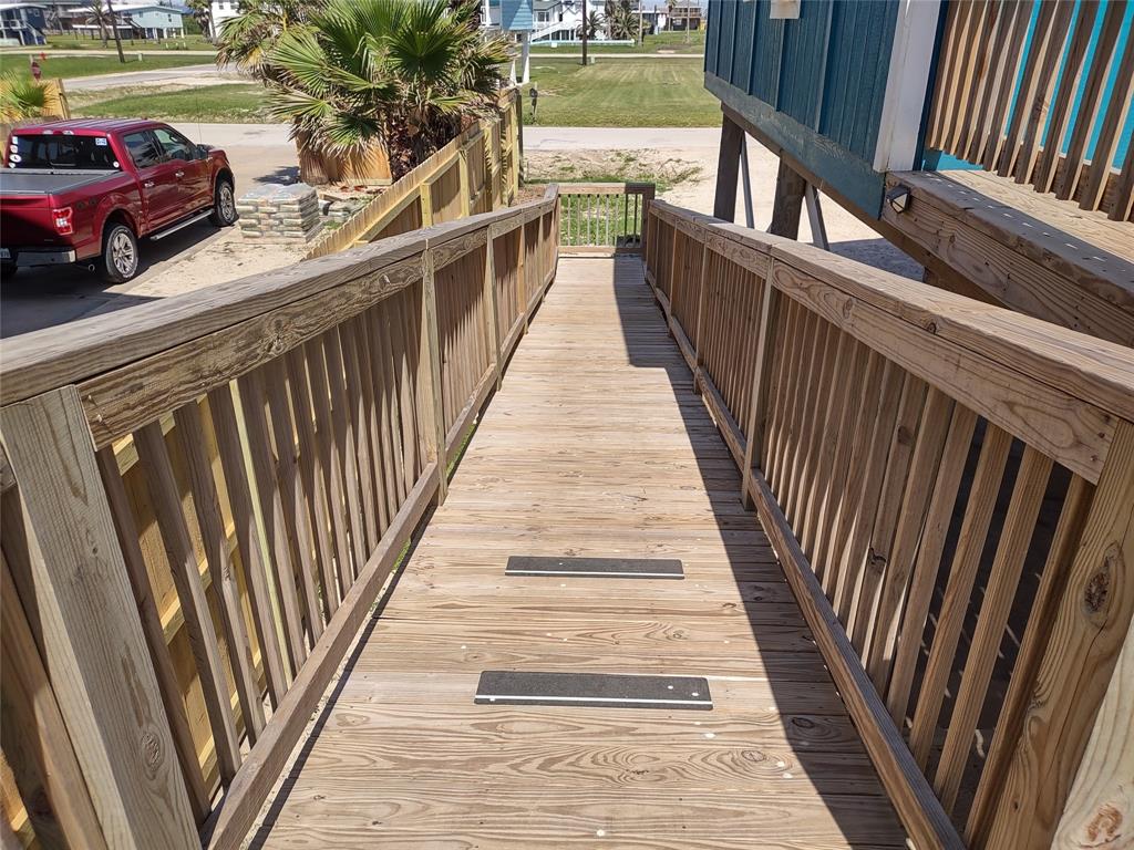 415 Seashell Drive, Surfside Beach, Texas image 28