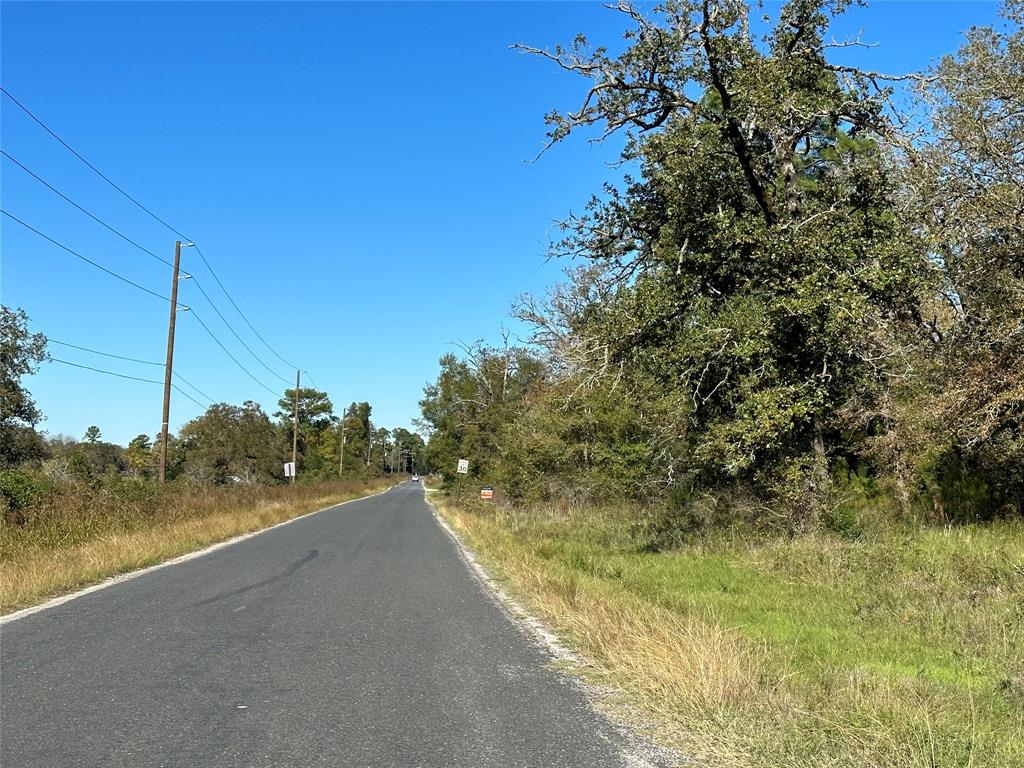 1529 Pinecrest Road, Trinity, Texas image 5