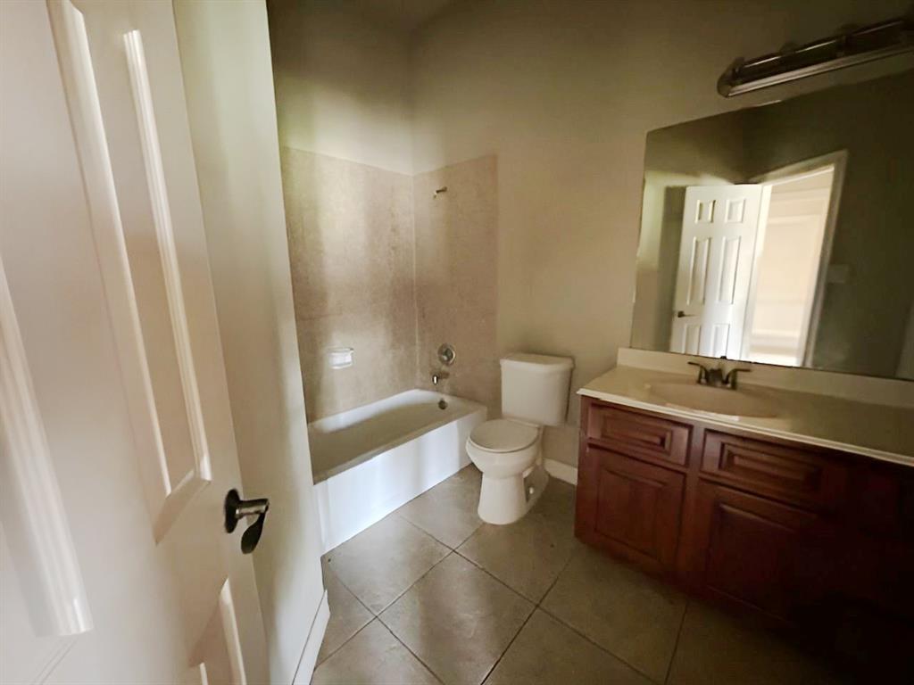 3003 Mystic Forest Drive, Missouri City, Texas image 36