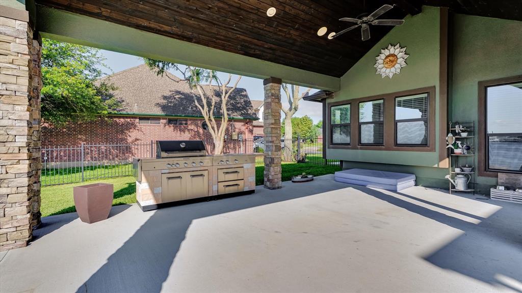 7181 Kingston Cove Lane, Willis, Texas image 39