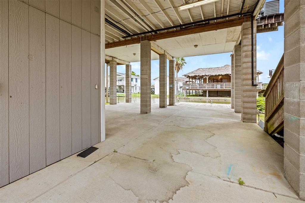 21 Edgewater Street, Hitchcock, Texas image 32
