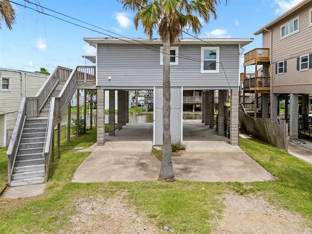 21 Edgewater Street, Hitchcock, Texas image 1