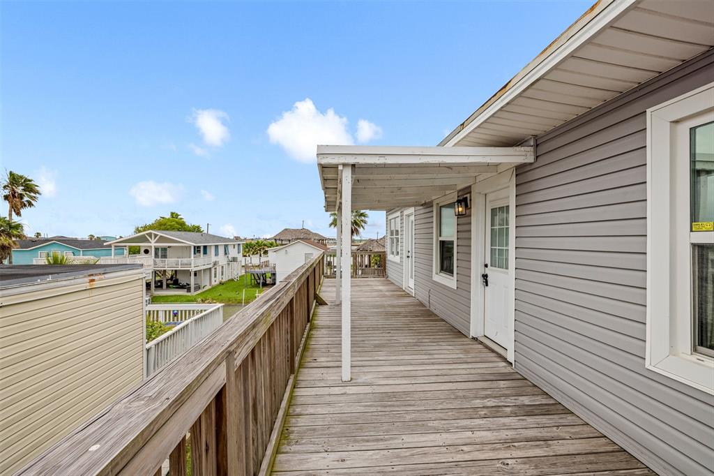 21 Edgewater Street, Hitchcock, Texas image 9