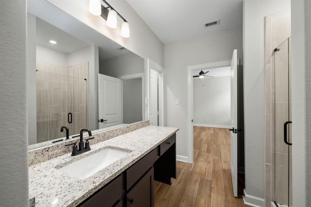 6115 White Spruce Drive, Conroe, Texas image 14
