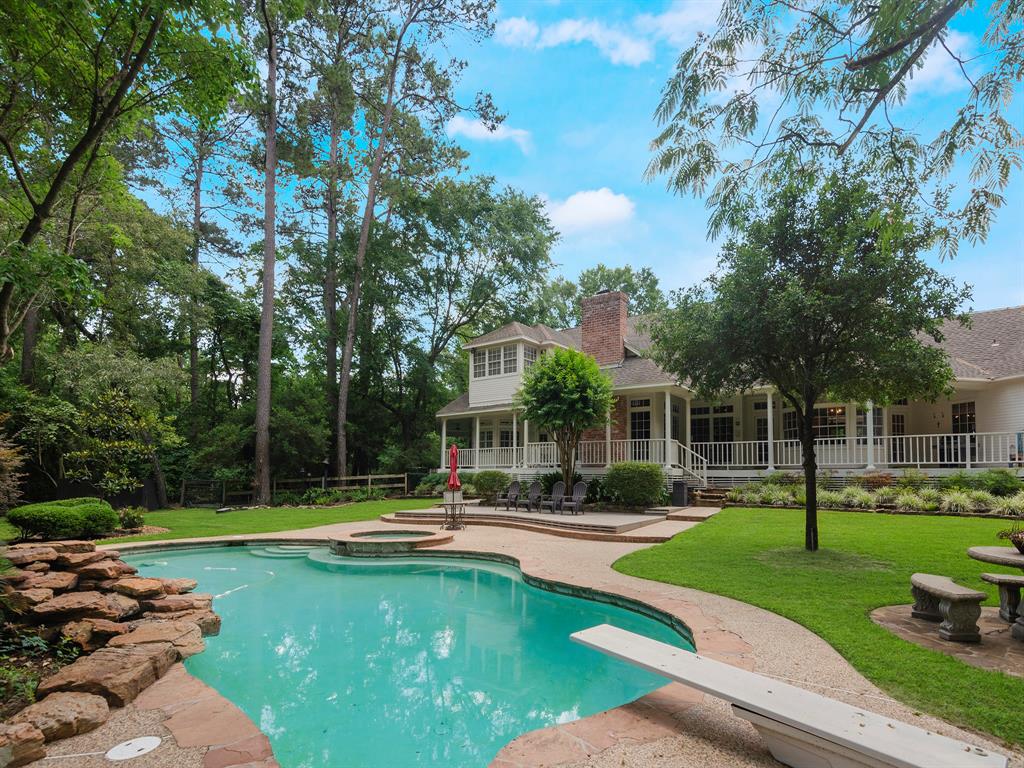 23222 Red Oak Trail