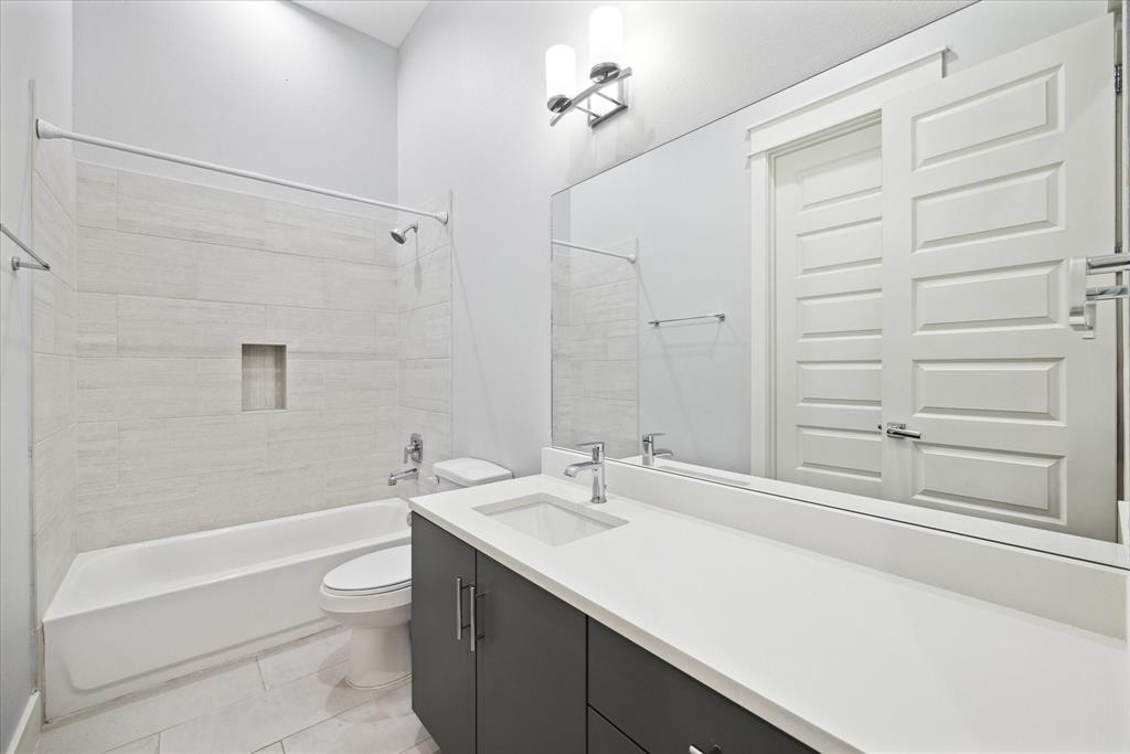513 W 10th Street, Houston, Texas image 24