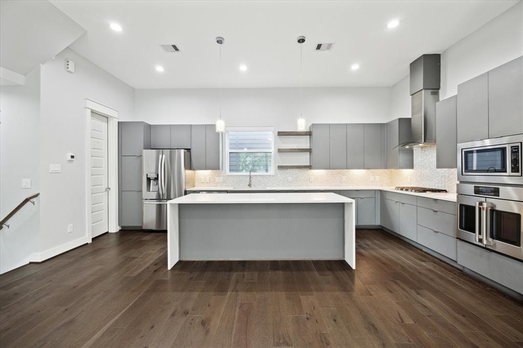 513 W 10th Street, Houston, Texas image 11