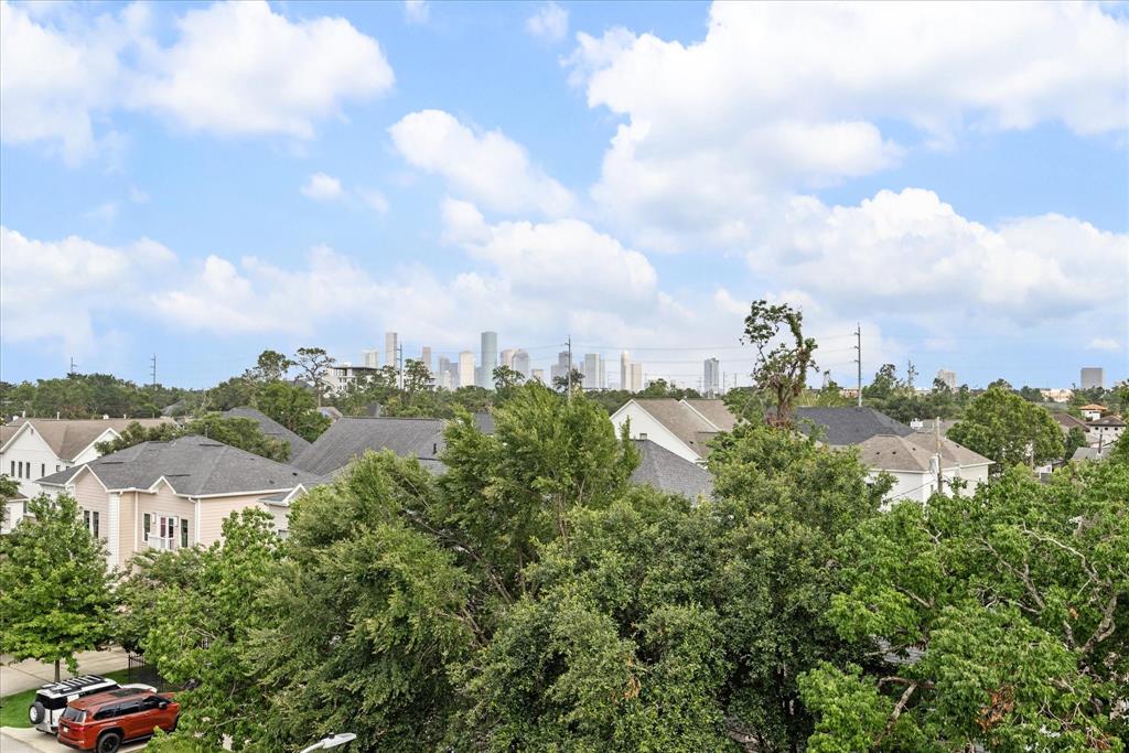 513 W 10th Street, Houston, Texas image 27