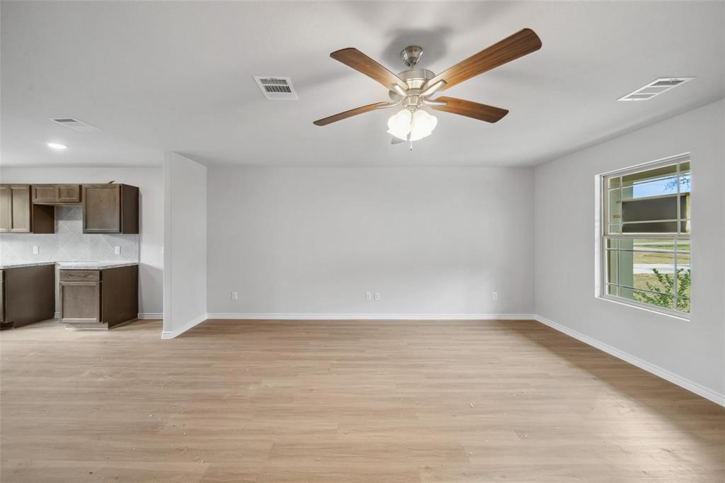 515 16th Street, Hempstead, Texas image 10