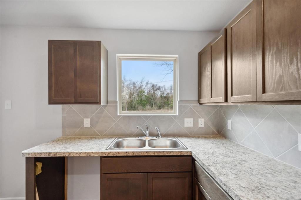 515 16th Street, Hempstead, Texas image 12