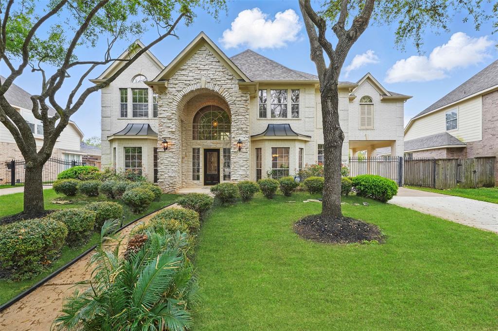 5419 Eagle Trace Court, Sugar Land, Texas image 1