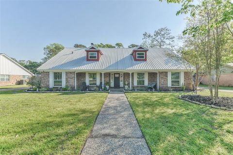 A home in Dickinson