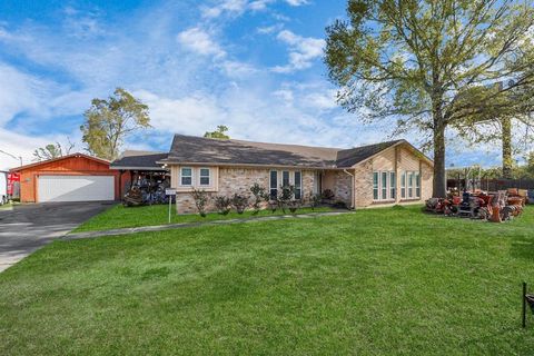 Photo of 10831 Highway 242, Conroe, TX 77385 (MLS # 86655948)