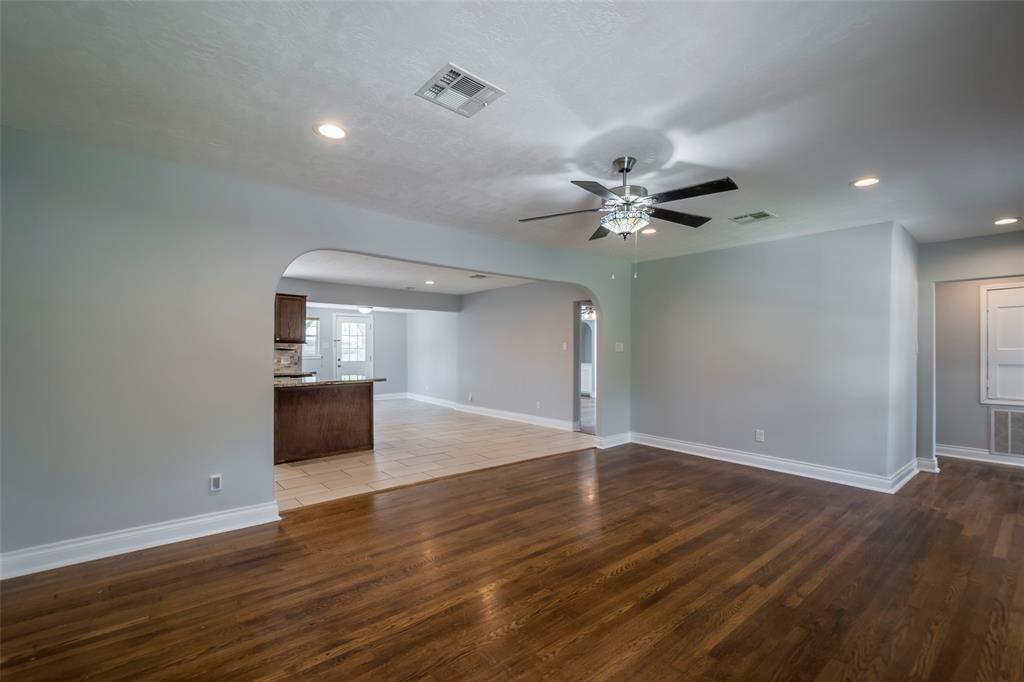 1109 Dismuke Street, Houston, Texas image 7