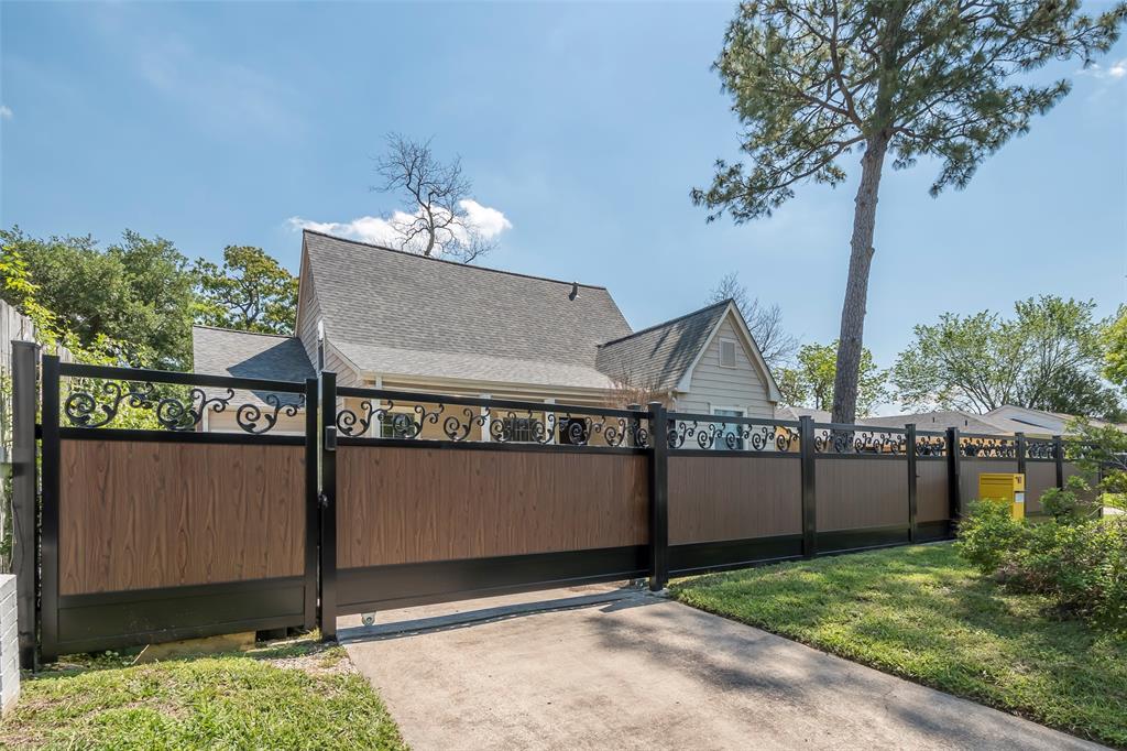 1109 Dismuke Street, Houston, Texas image 2