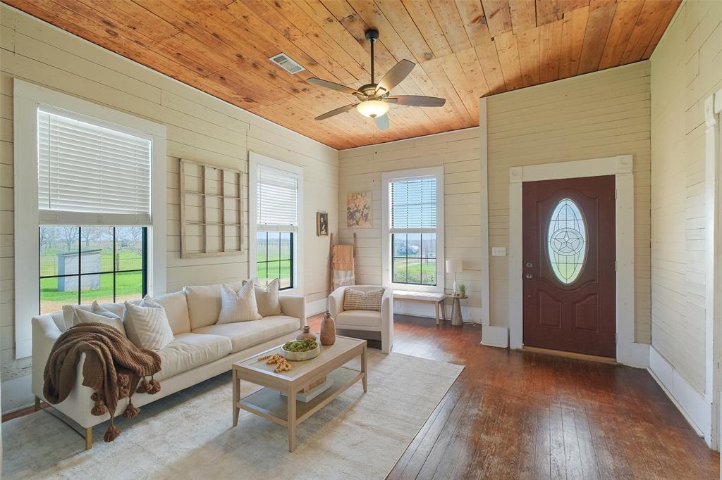 907 County Road 219, East Bernard, Texas image 1