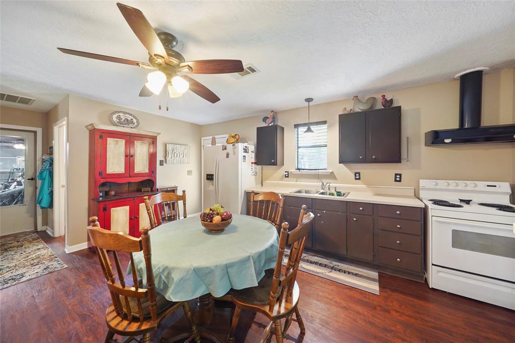 309 County Road 3663, Splendora, Texas image 27