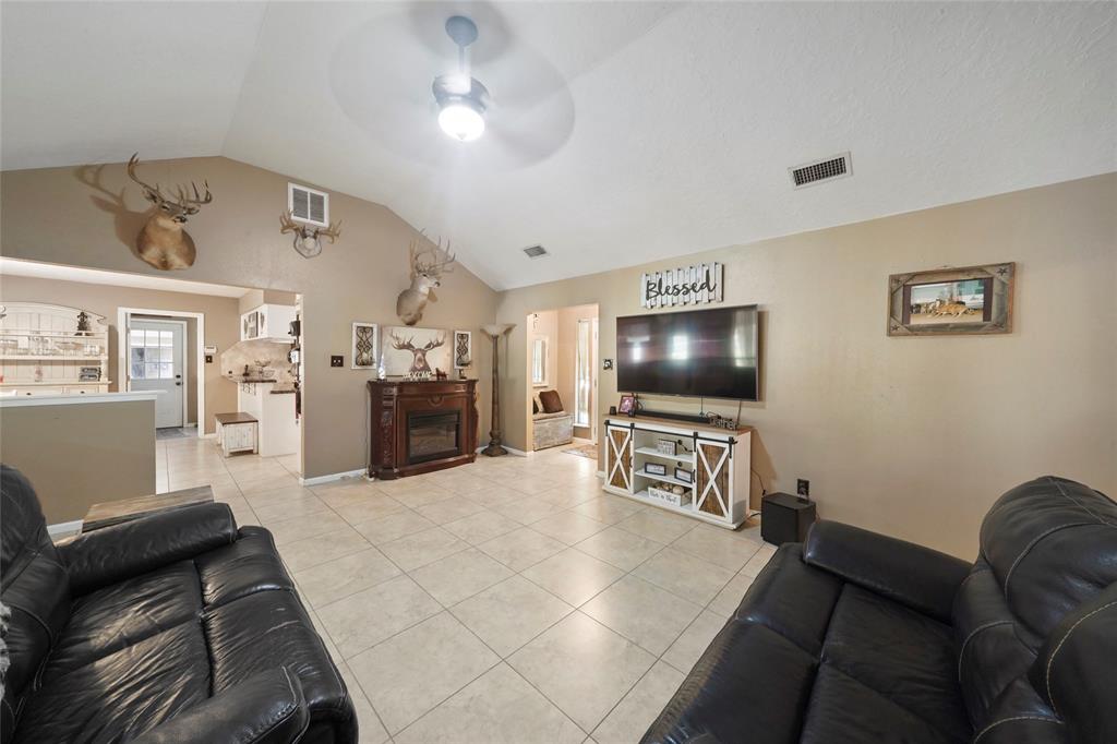 309 County Road 3663, Splendora, Texas image 15