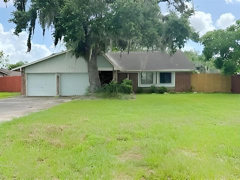 Photo of 288 Twin Lakes Boulevard W, West Columbia, TX 77486 (MLS # 8087219) Photo of 288 Twin Lakes Boulevard W, West Columbia, TX 77486 (MLS # 8087219)