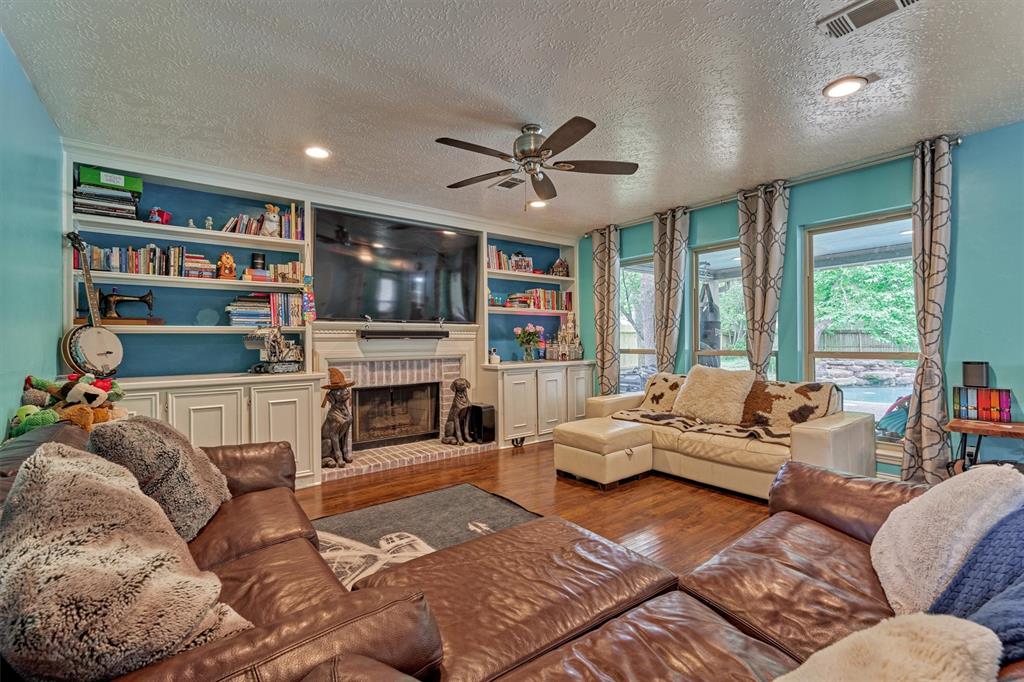 129 N Rainbow Ridge Circle, The Woodlands, Texas image 21