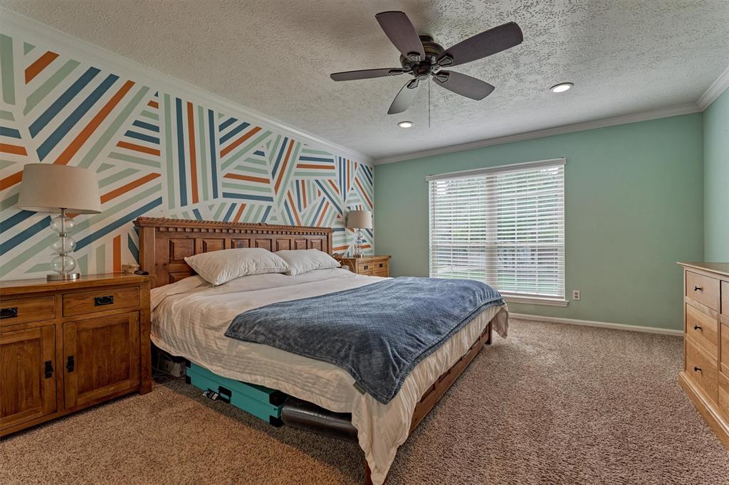 129 N Rainbow Ridge Circle, The Woodlands, Texas image 31