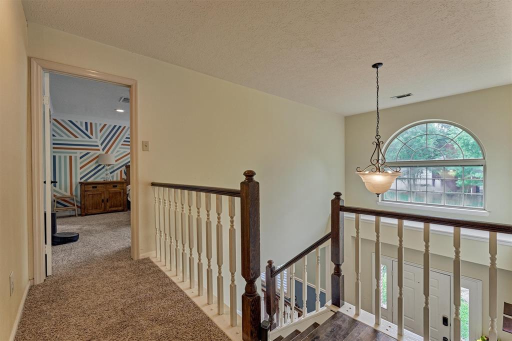 129 N Rainbow Ridge Circle, The Woodlands, Texas image 24