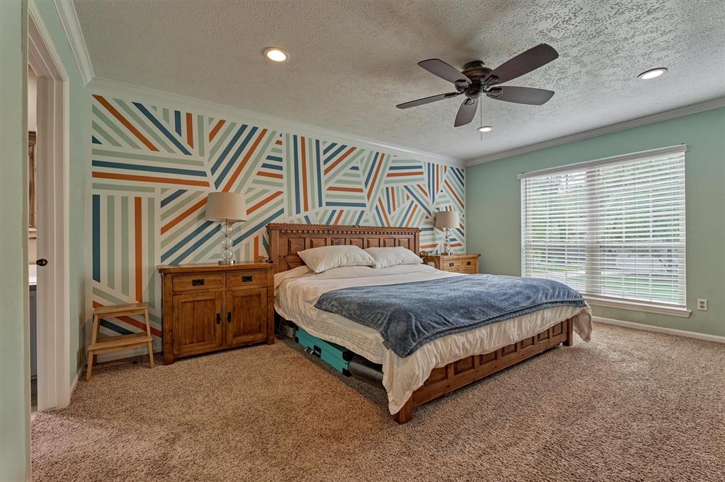 129 N Rainbow Ridge Circle, The Woodlands, Texas image 32