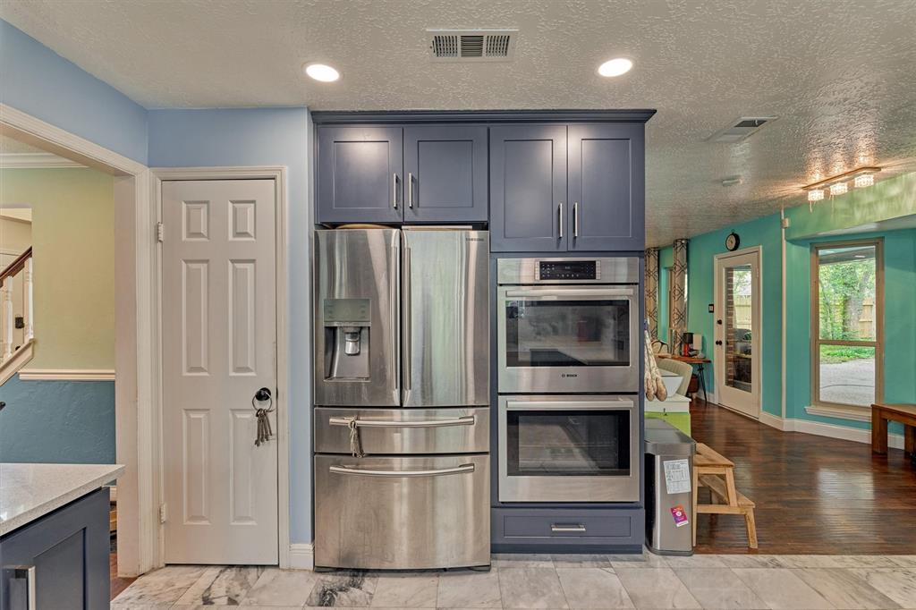129 N Rainbow Ridge Circle, The Woodlands, Texas image 13