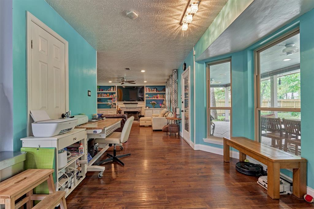 129 N Rainbow Ridge Circle, The Woodlands, Texas image 17
