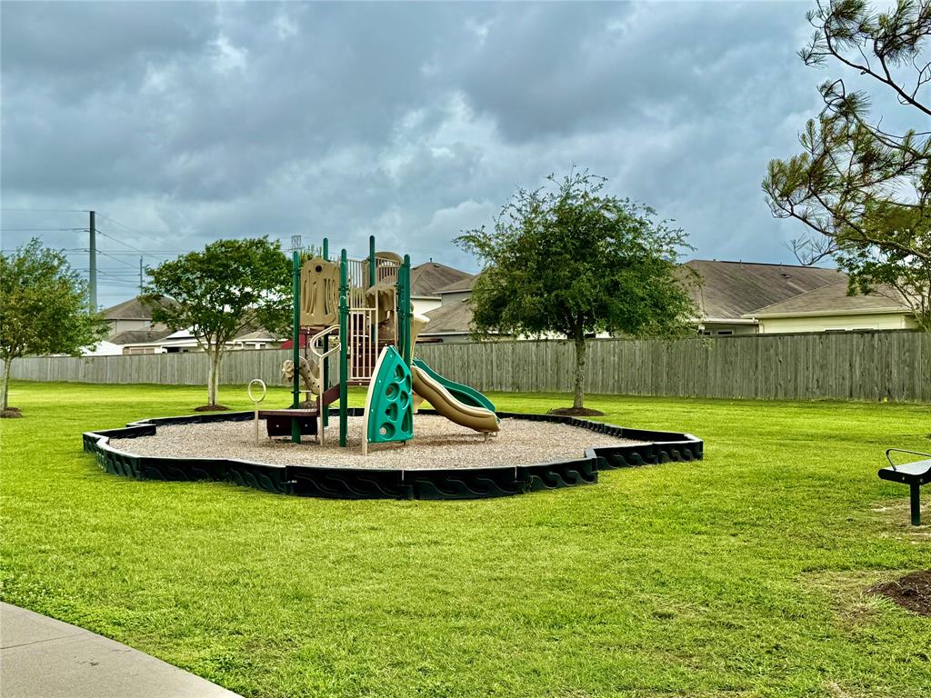 7908 Beryl Court, Texas City, Texas image 38