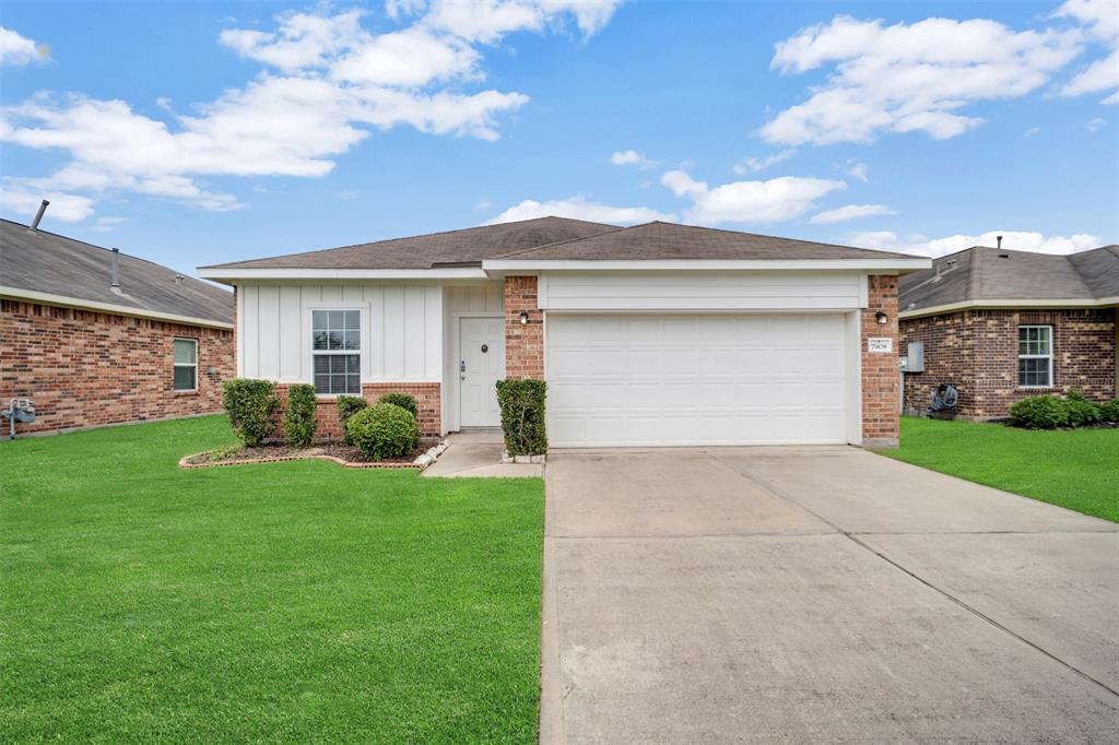 7908 Beryl Court, Texas City, Texas image 2