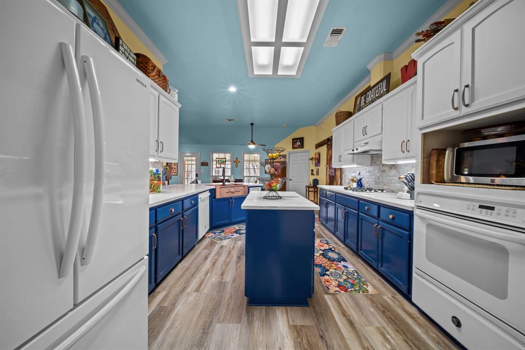 3555 Amber Circle, Chappell Hill, Texas image 30
