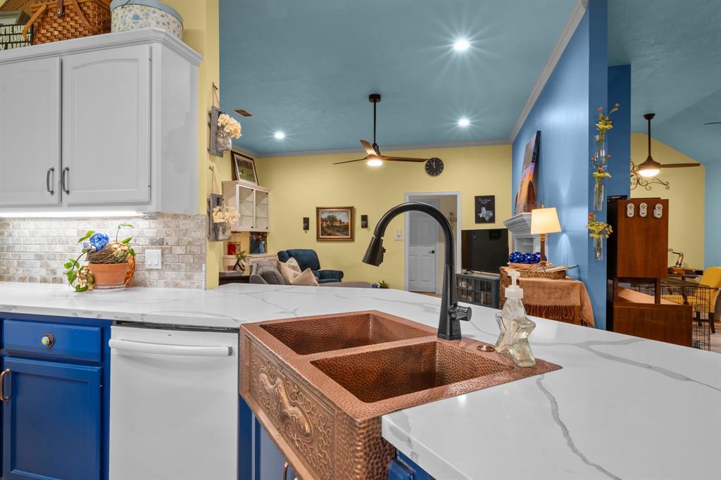 3555 Amber Circle, Chappell Hill, Texas image 29