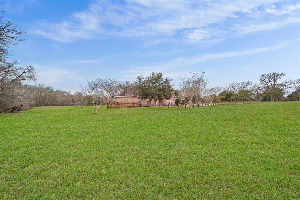3555 Amber Circle, Chappell Hill, Texas image 4