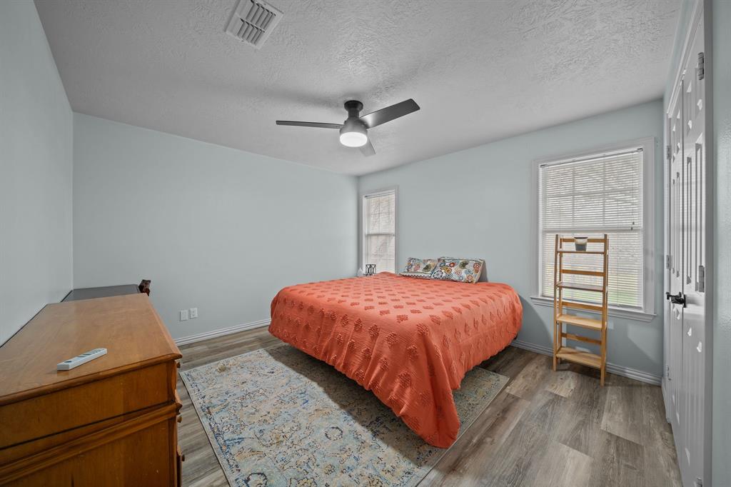 3555 Amber Circle, Chappell Hill, Texas image 11