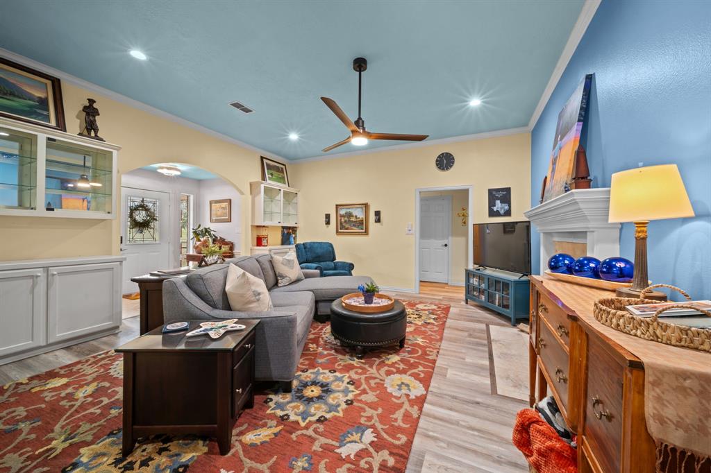 3555 Amber Circle, Chappell Hill, Texas image 13
