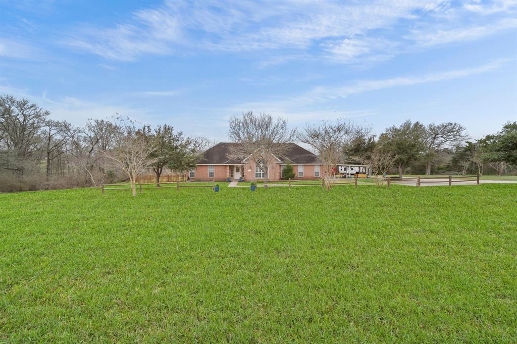 3555 Amber Circle, Chappell Hill, Texas image 6