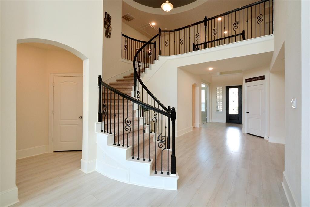 15218 Wild Plum Thicket Lane, Cypress, Texas image 5