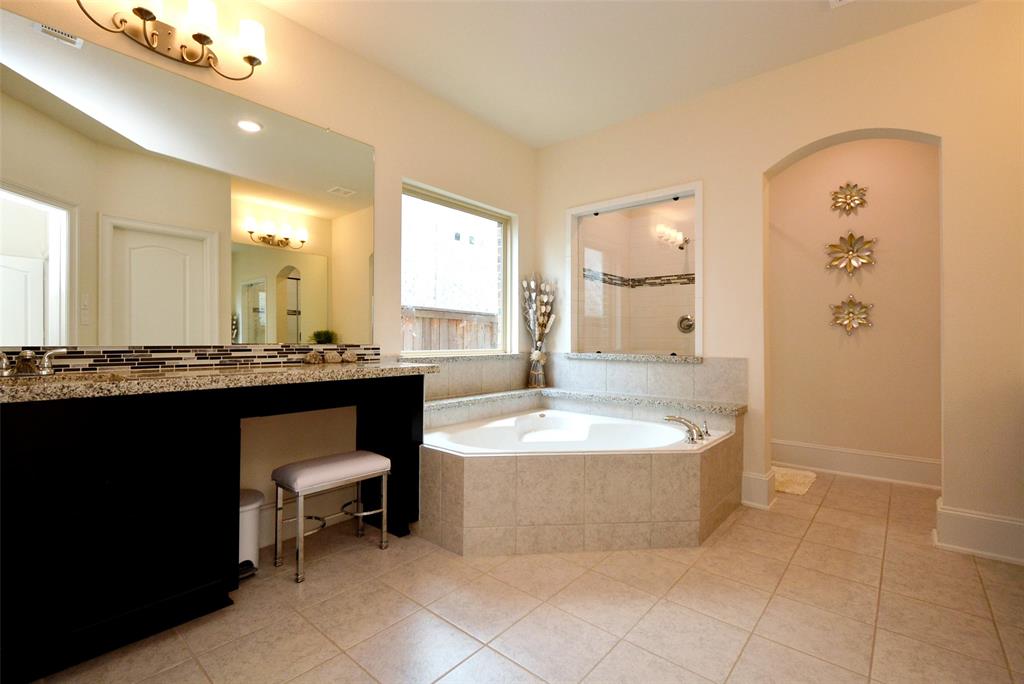15218 Wild Plum Thicket Lane, Cypress, Texas image 20