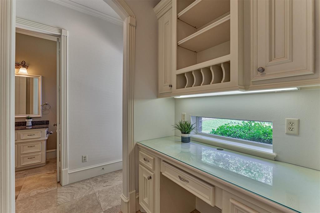 2 S Garnet Bend, The Woodlands, Texas image 17