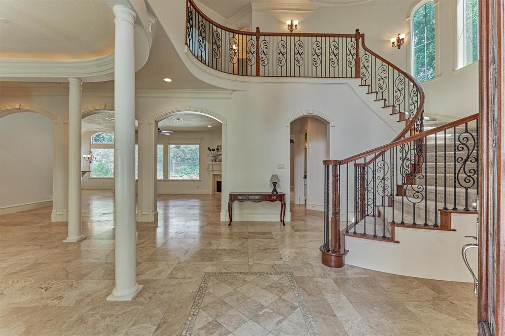 2 S Garnet Bend, The Woodlands, Texas image 6