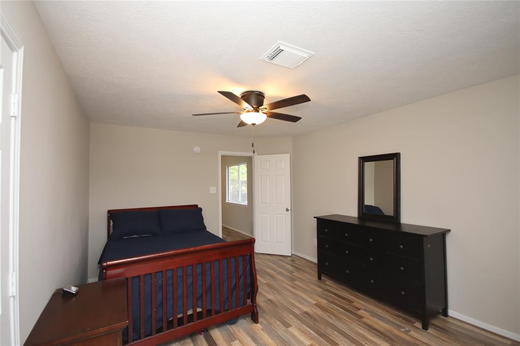 22034 Holly Branch Drive, Tomball, Texas image 40
