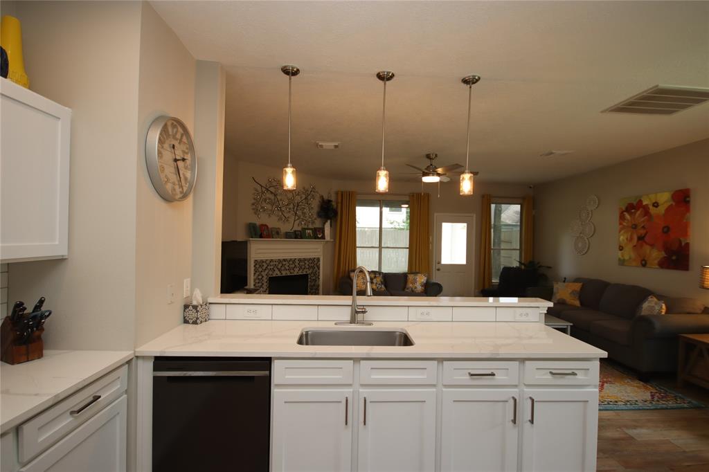 22034 Holly Branch Drive, Tomball, Texas image 14