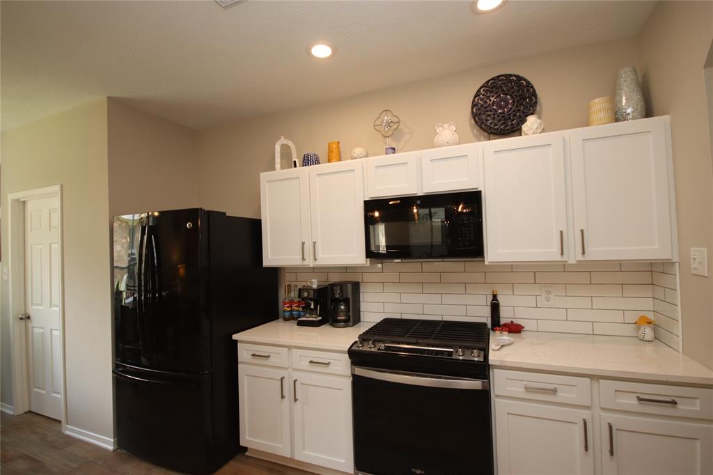 22034 Holly Branch Drive, Tomball, Texas image 13