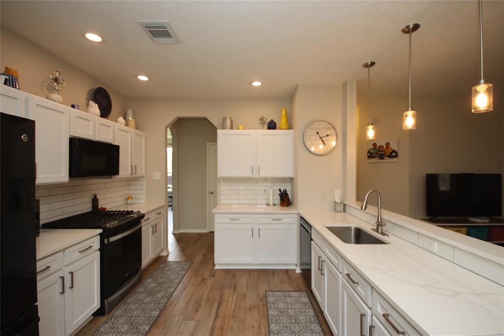 22034 Holly Branch Drive, Tomball, Texas image 10
