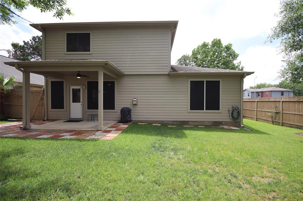 22034 Holly Branch Drive, Tomball, Texas image 29