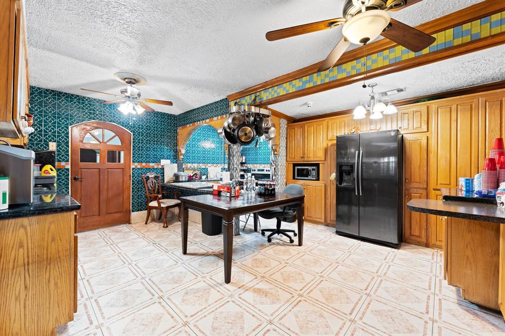 707 Doncrest Street, Channelview, Texas image 8
