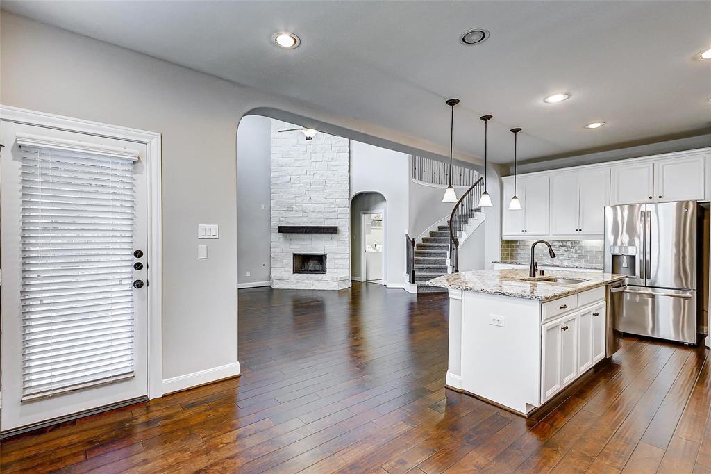 70 Wyatt Oaks Drive, Tomball, Texas image 10