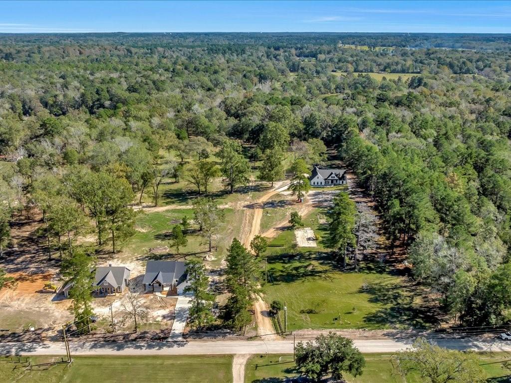 364 Lancewood Drive, Lufkin, Texas image 2
